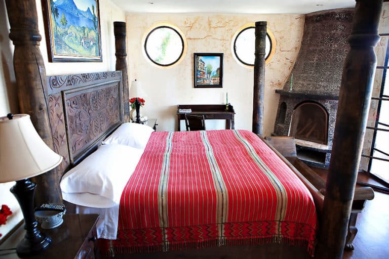 King bedroom at La Casa Colibri vacation rental